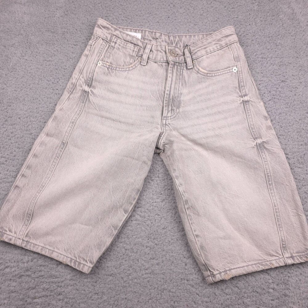 Zara Womans Denim Shorts Size 0 Light Grey Five Pocket Wide Leg Distressed NWOT